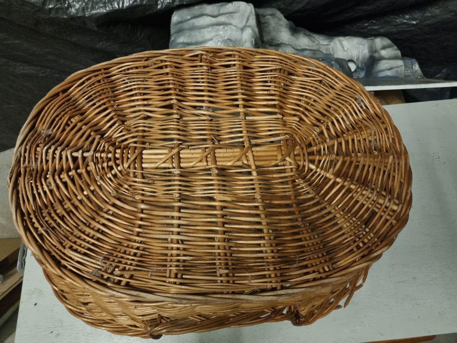 Stevige rotan hondenmand., Ophalen, Gebruikt