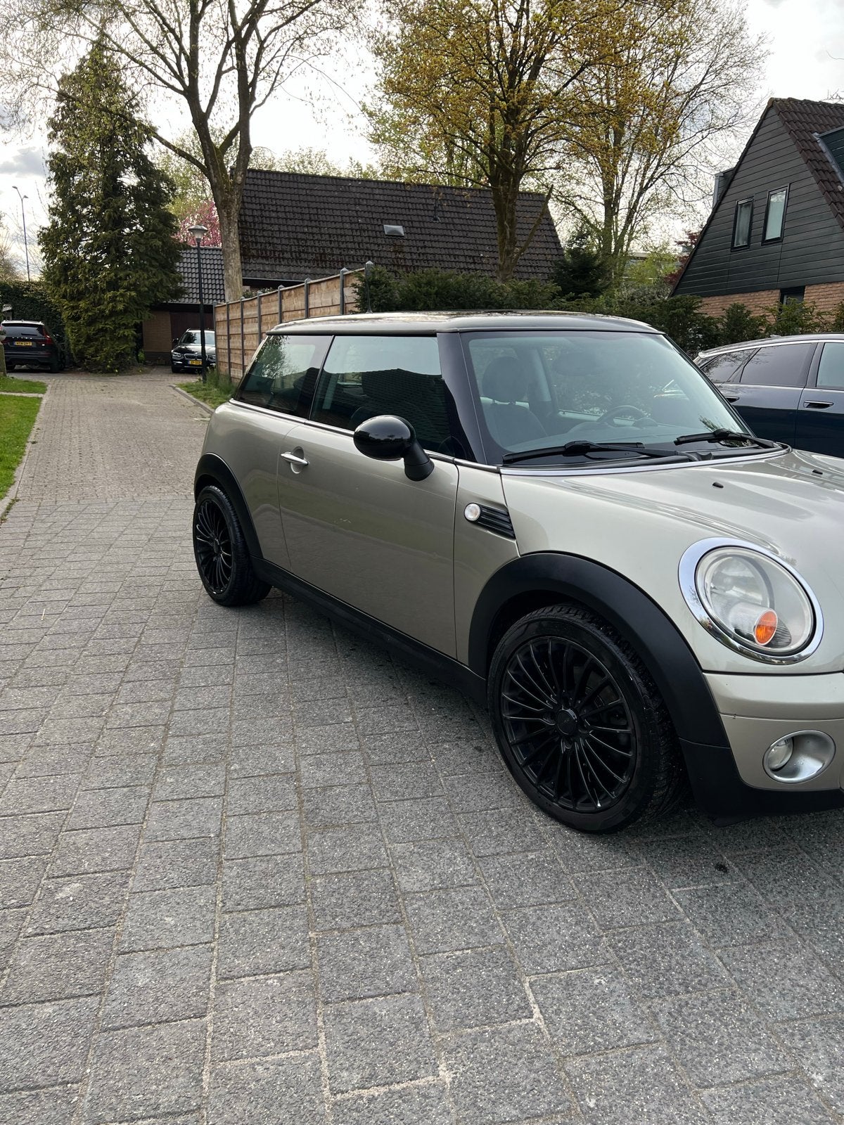 Mini 1.6 Cooper 2007 Grijs, Auto's, Voorwielaandrijving, 750 kg, 4 cilinders, 4 stoelen