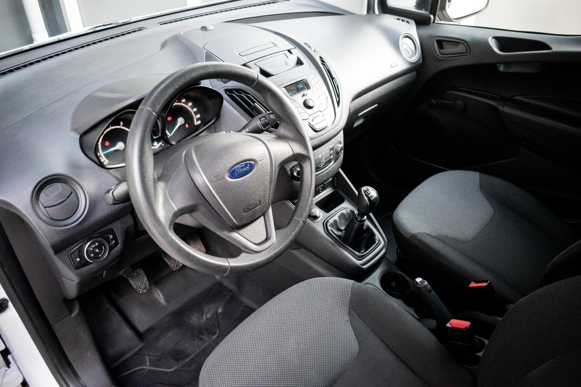 Ford Transit Courier 1.0 Trend EcoBoost S&S, Auto's, Voorwielaandrijving, Gebruikt, Met garantie (alle), Wit
