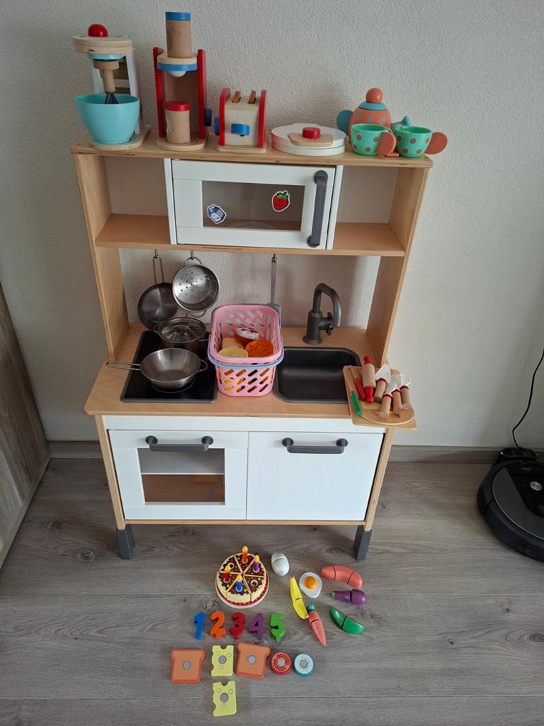 IKEA DUKTIG Speelkeuken met accessoires, Ophalen, Zo goed als nieuw, Hout, Speelkeuken