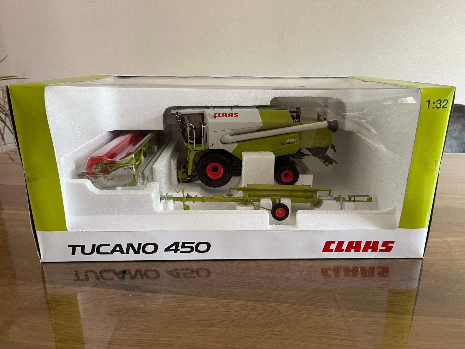 Claas Tucano 450 combine Universal Hobbies Nieuw, Ophalen of Verzenden, Nieuw, Tractor of Landbouw, Universal Hobbies