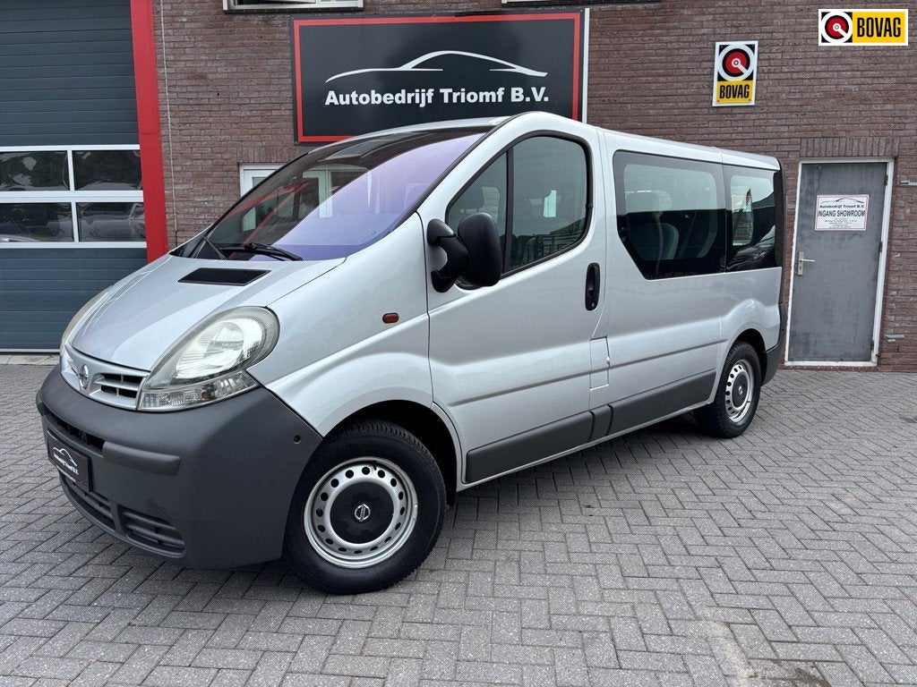 Nissan Primastar Minibus 9 PERSOONS, Auto's, Voorwielaandrijving, 1998 cc, Stof, Gebruikt