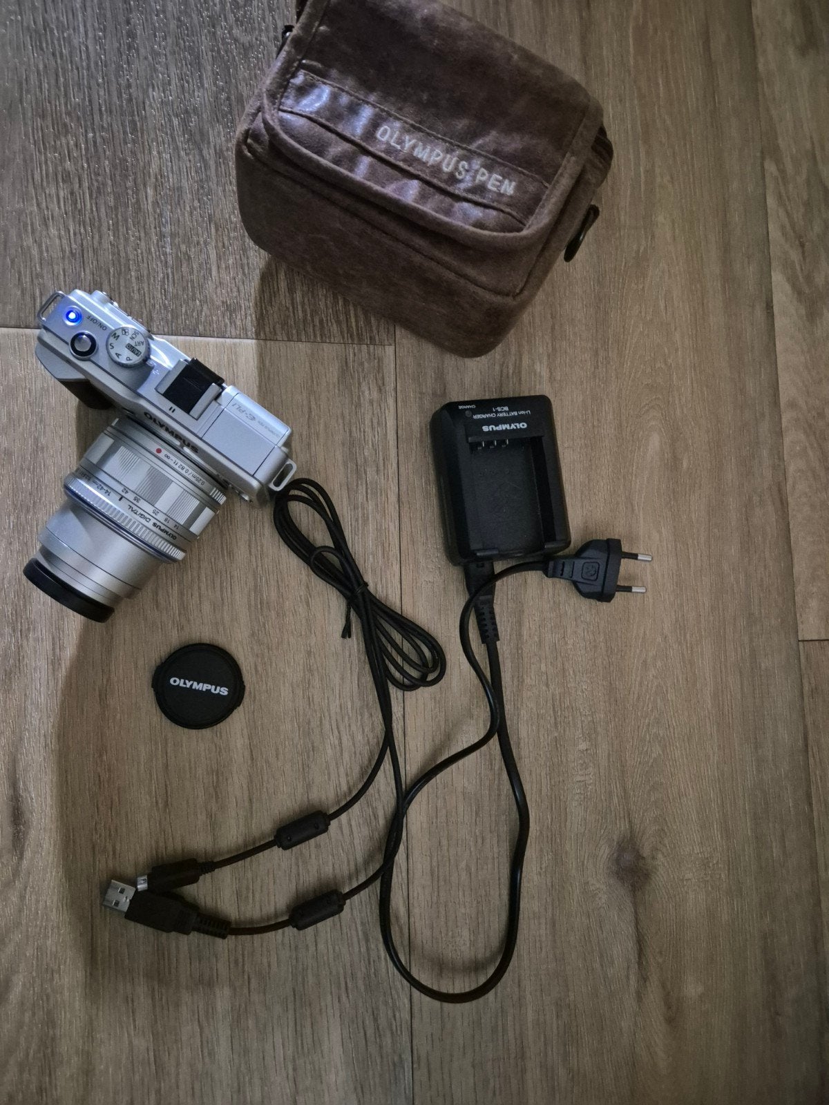 Olympus PEN E-PL1 systeemcamera + M.Zuiko 14-42mm lens, Ophalen of Verzenden, Olympus