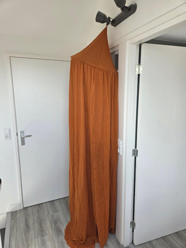 Klamboe babybed (oranje/bruin), Ophalen, Zo goed als nieuw, Klamboe