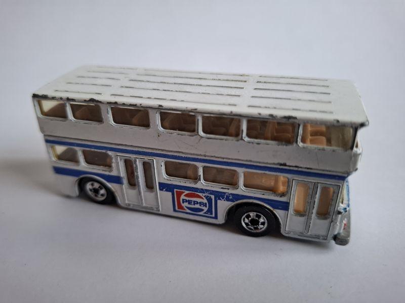 Double Deck Bus Hot Wheels Made in France PEPSI SHELL 3 inch, Ophalen of Verzenden, Nieuw, Bus of Vrachtwagen