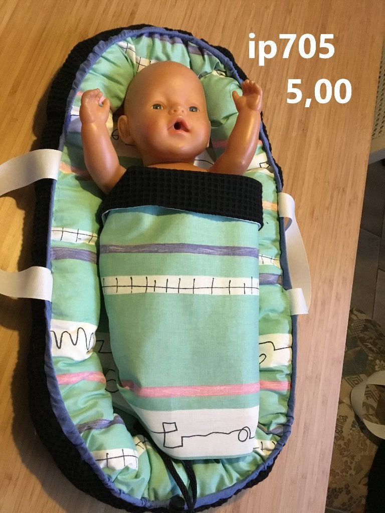 Poppenkleertjes baby born. Babynestje. Opbrengst KiKa., Ophalen, Nieuw, Babypop