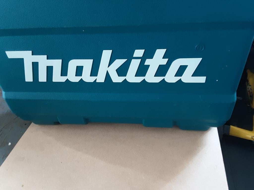 Makita BL1815G 18V 1.5Ah Li-ion Accu nieuw, Ophalen of Verzenden, Gebruikt, Overige typen
