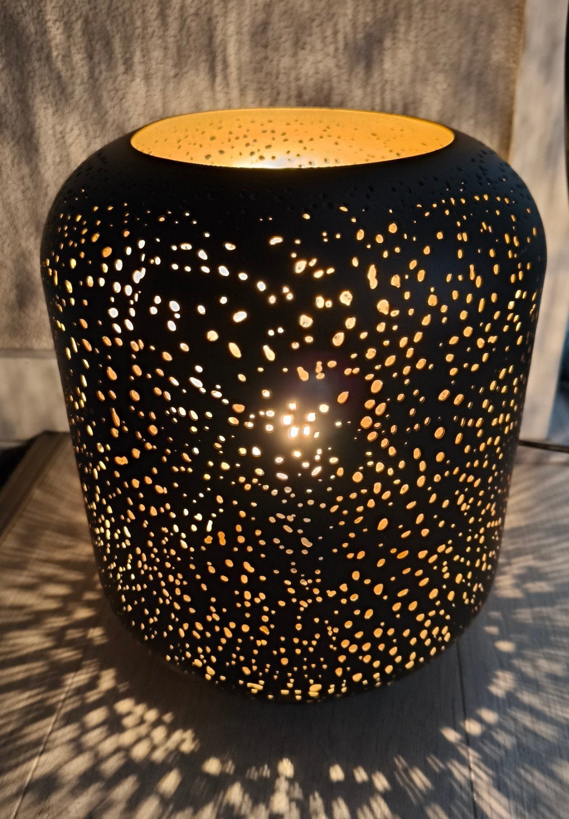 Mooie lamp, zwart met gouden binnenkant, Zwart, Ophalen, Zo goed als nieuw