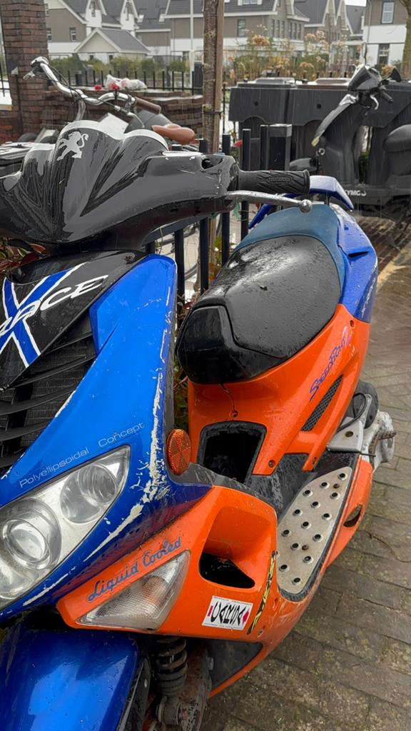 Peugeot speedfight 2 in onderdelen, Ophalen, Zo goed als nieuw, Blok