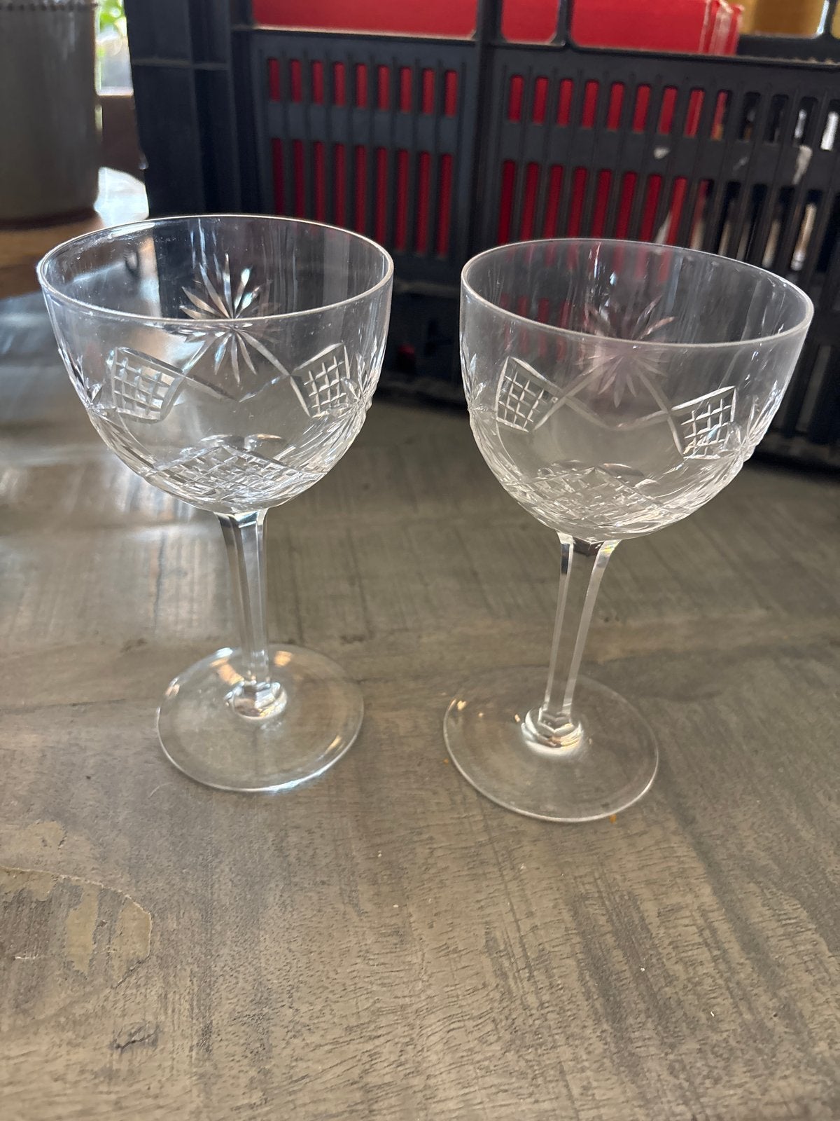 2 Kristallen Wijnglazen - Perfect voor Verzamelaars, Ophalen of Verzenden