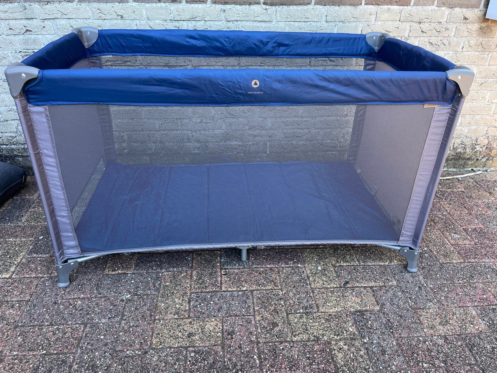 Topmark campingbedje met bijpassend matras, Ophalen, Gebruikt, Rechthoekig