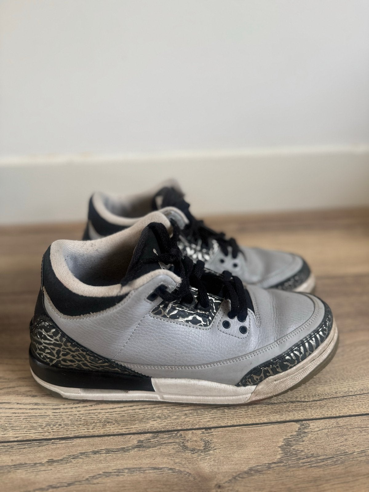 Jordan 3 Retro Wolf Grey, Ophalen of Verzenden, Gedragen, Overige kleuren, Sneakers of Gympen