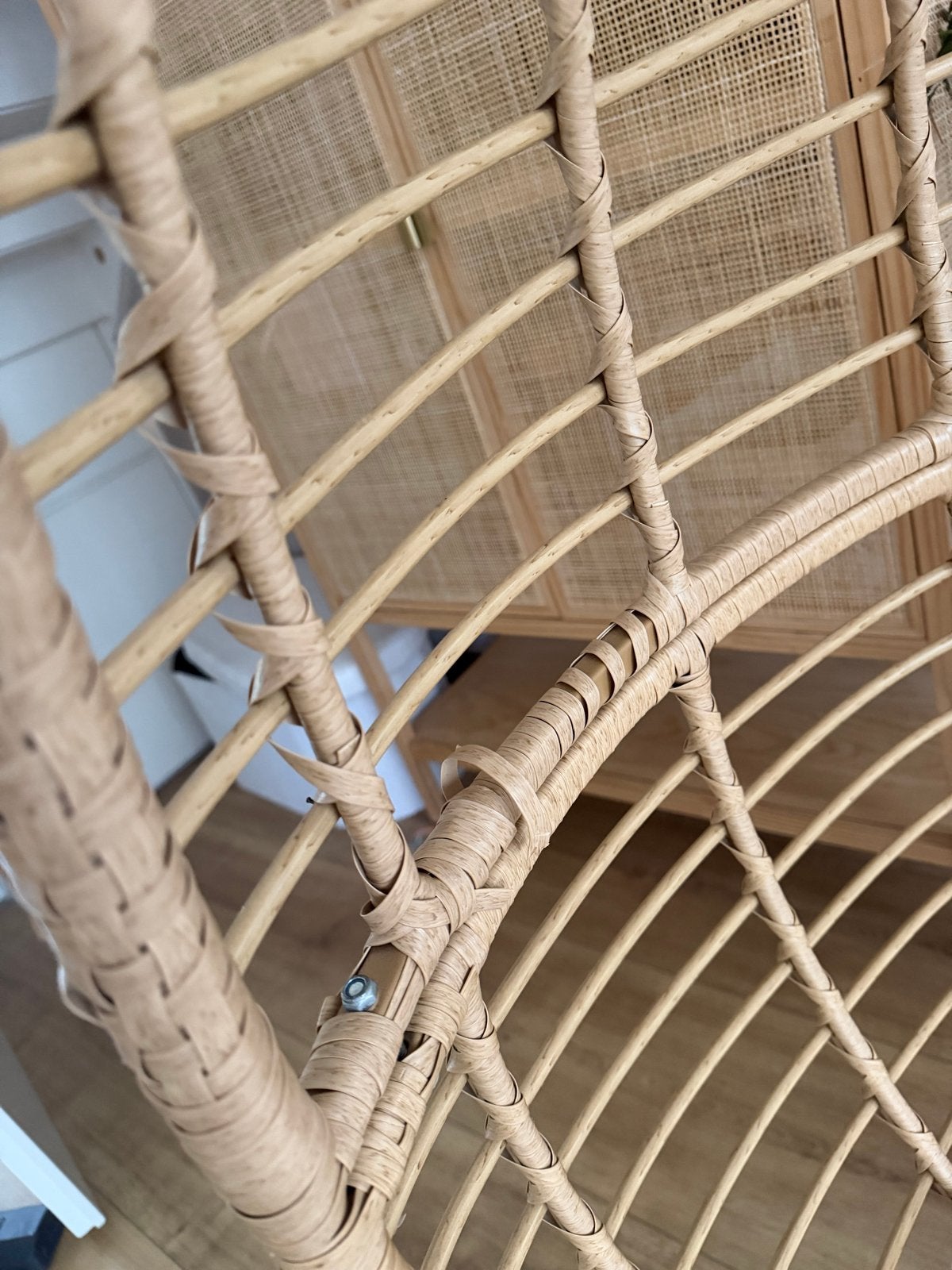 Chill stoel beige met kussens, Huis en Inrichting, Stoelen, Ophalen, Overige kleuren, Riet of Rotan, Zo goed als nieuw