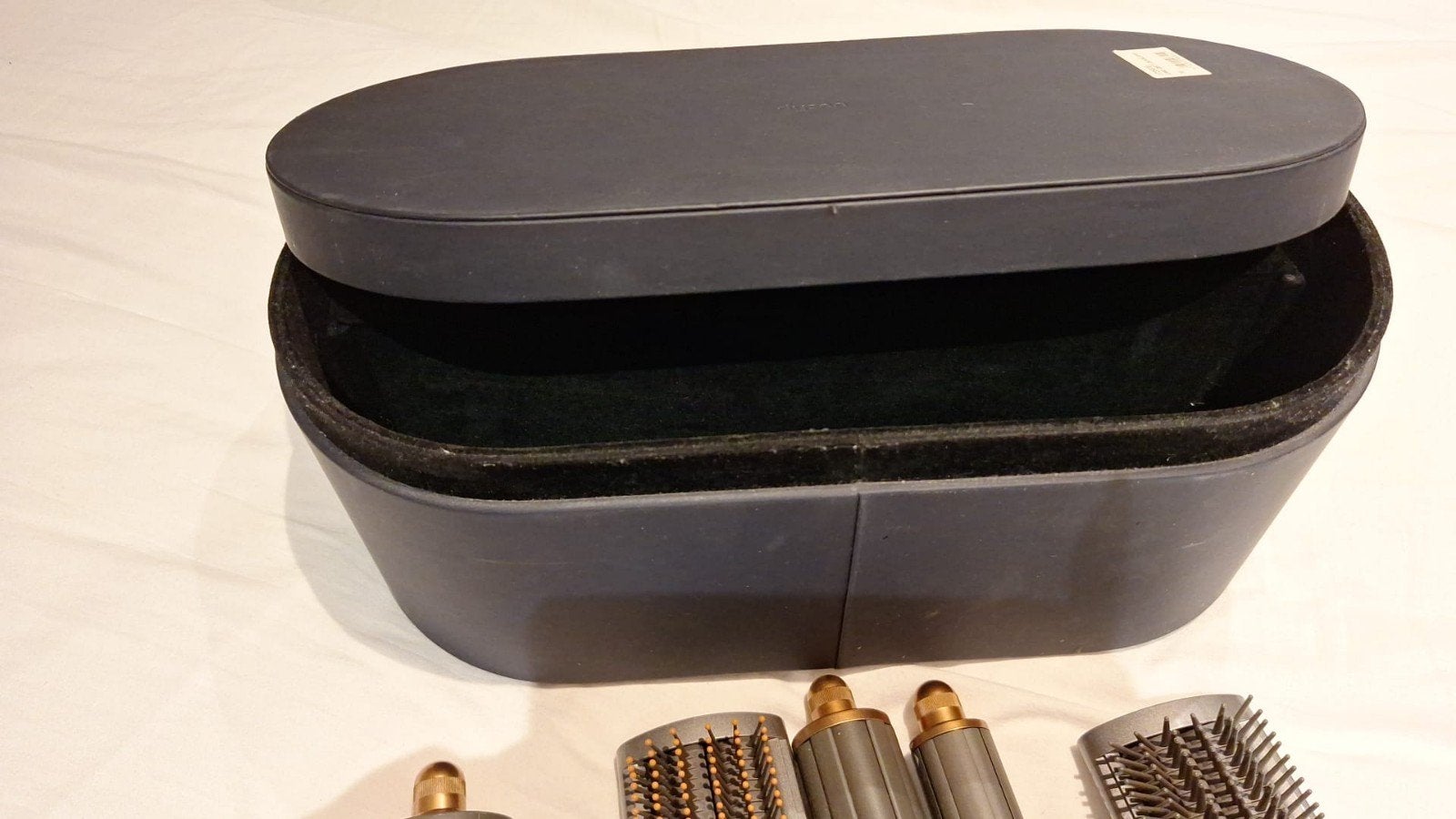 Dyson Airwrap opzetstukken en Limited Edition doos, Ophalen of Verzenden, Zo goed als nieuw, Haarverzorging
