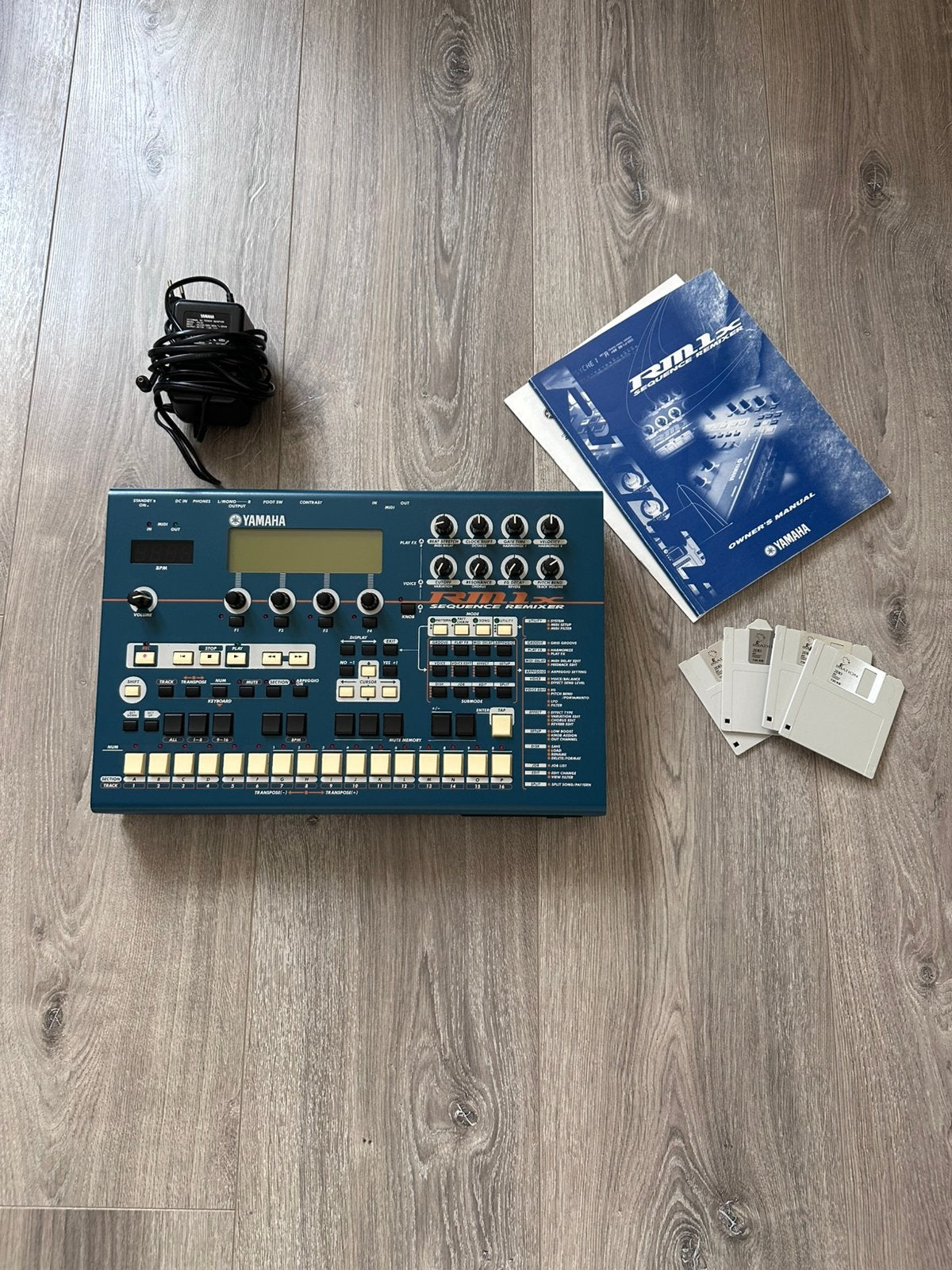 Yamaha rm1x, Ophalen, Zo goed als nieuw, 61 toetsen, Yamaha