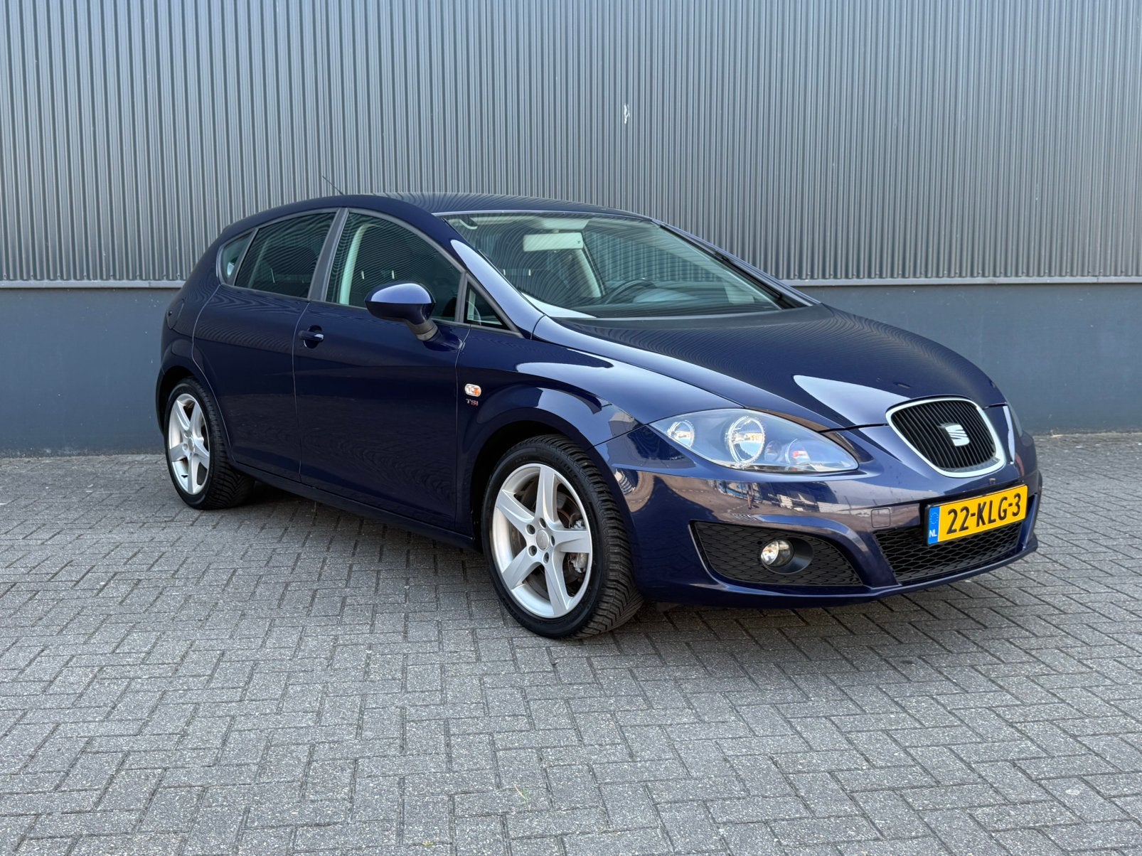 Seat Leon 1.8 TFSI SPORT | Nieuwe APK | Airco |, Voorwielaandrijving, 15 km/l, Zwart, 4 cilinders