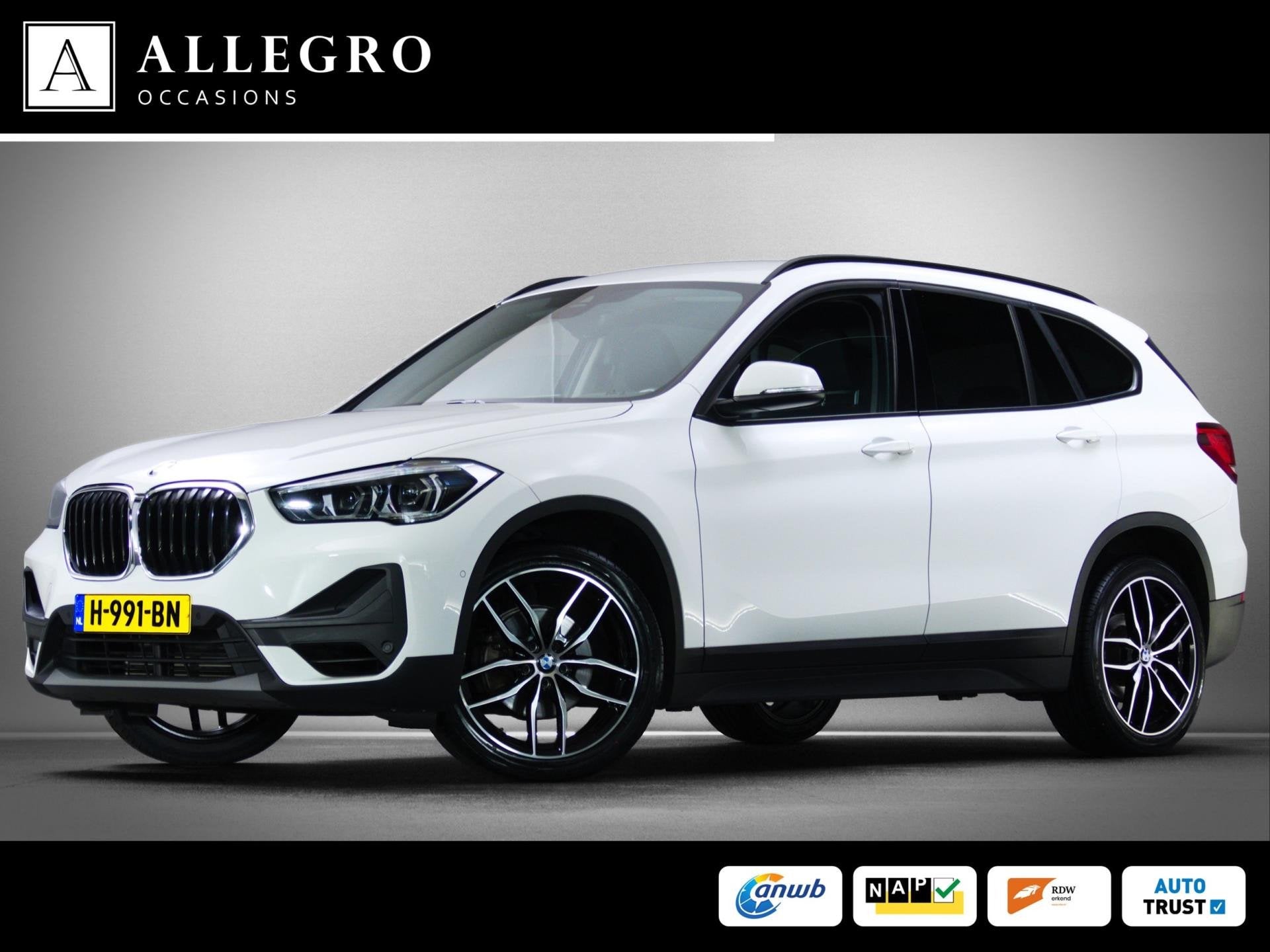 BMW X1 SDrive 18i High Executive Edition (HEAD-UP DISPLAY, T, Dealer onderhouden, Gebruikt, Wit, 19 km/l