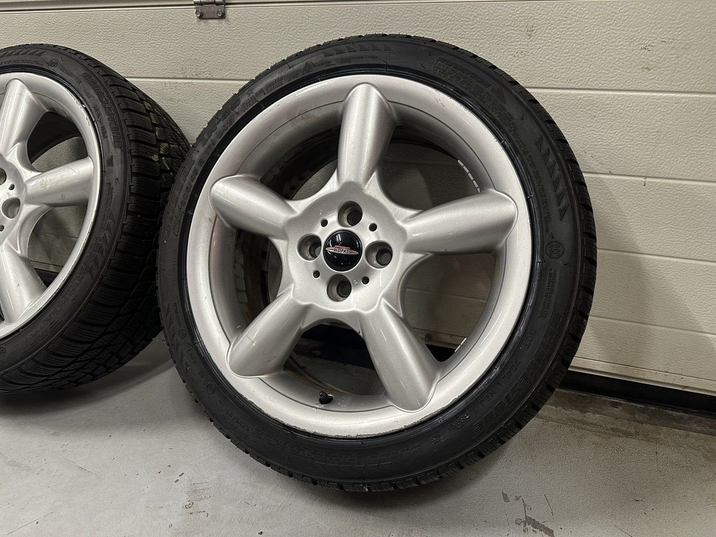 17inch Originele Mini JCW Velgen! A merk winterband! 4x100, Gebruikt, -, -, Banden en Velgen