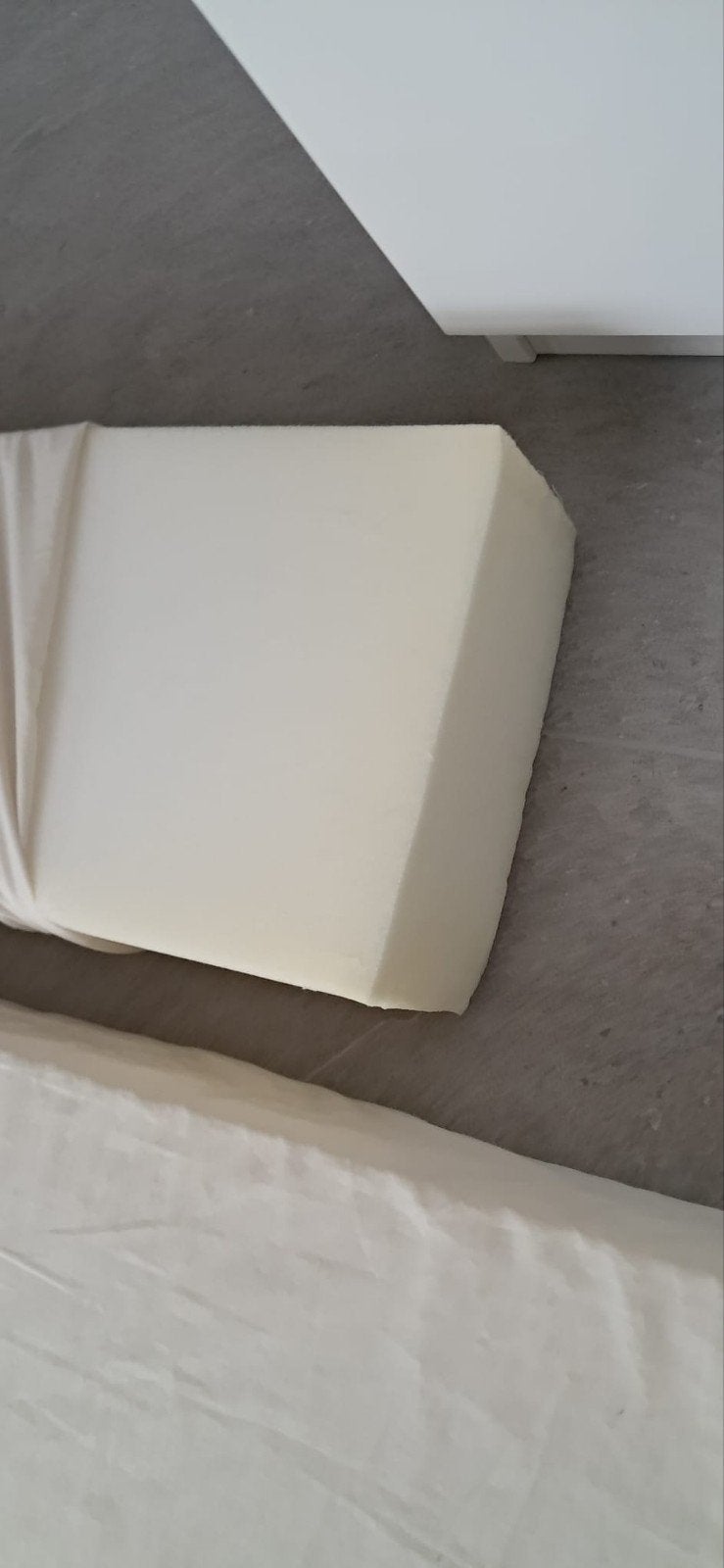 2 Schuimrubber vullingen in hoes
200 X 10 X 20, Ophalen