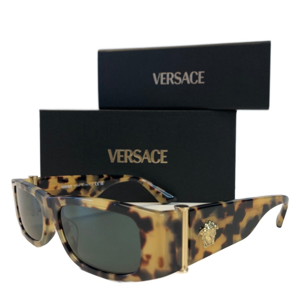 Versace MOD 4476U Dameszonnebril | ZGAN, Versace, Zo goed als nieuw, Support@versace.com, Via GesÃ¹ 12
20121 Milan
Italy