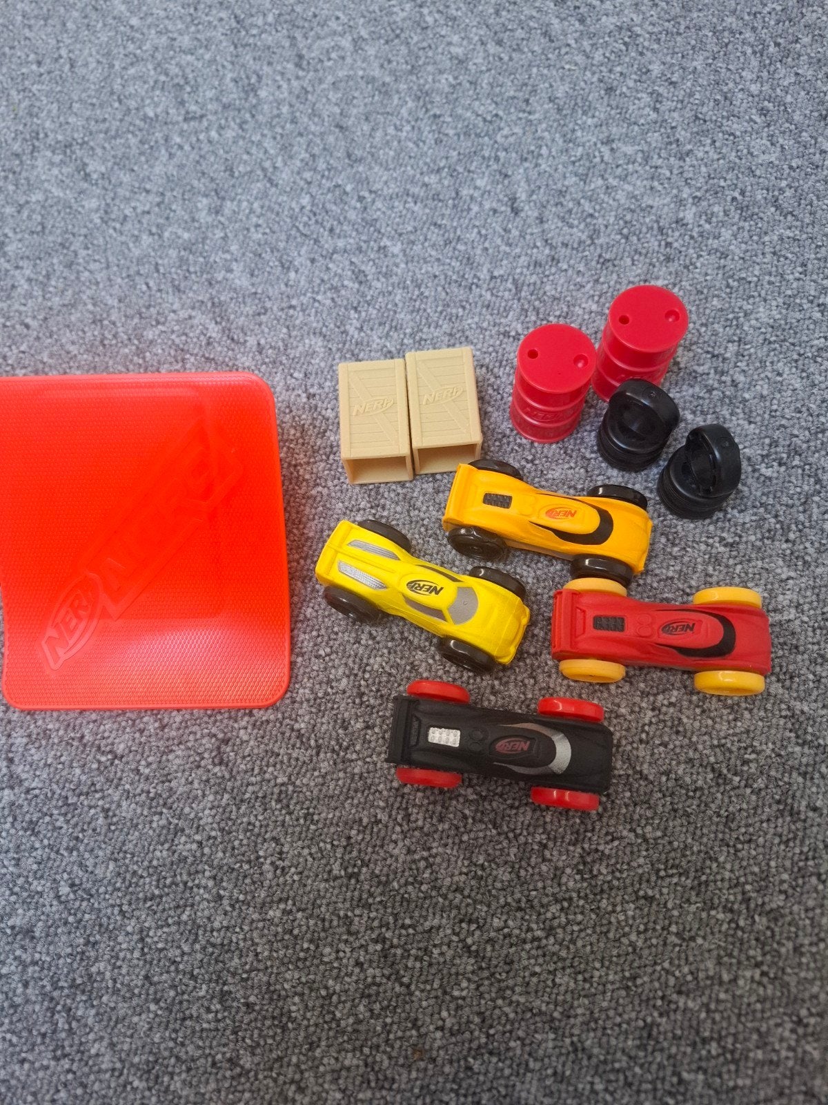 Nerf Nitro Auto's en Accessoires Set, Kinderen en Baby's, Speelgoed | Overig, Gebruikt, Jongen of Meisje, Ophalen of Verzenden