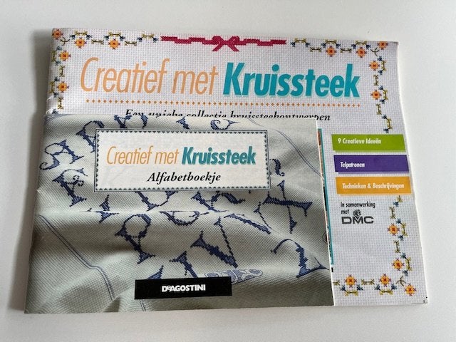 Creatief met Kruissteek 2- borduur patronen + alfabetboekje, Hobby en Vrije tijd, Ophalen of Verzenden, Nieuw, Handborduren, Patroon
