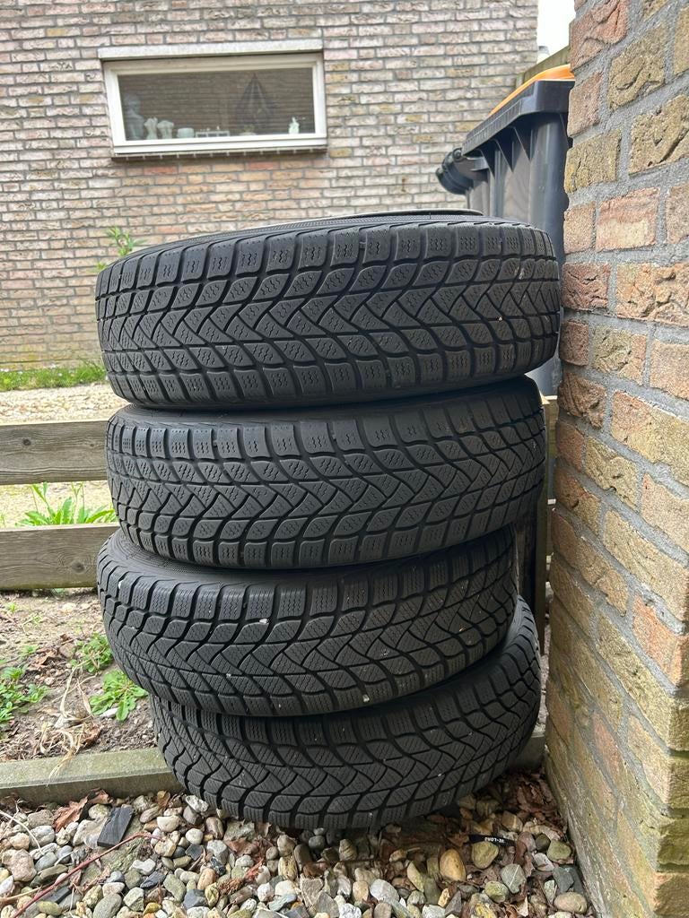 4x stalen velg 15 inch Mini One met winterbanden, Ophalen, Gebruikt, 15 inch, 175 mm