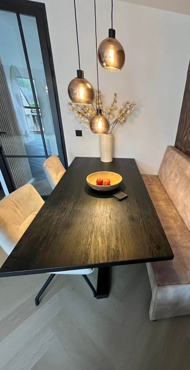 Eettafel Eiken, zwart geborsteld. 180x90 cm