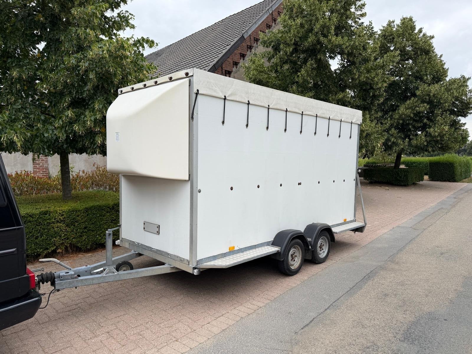 Tandemasser H.I.Ambacht 1e eigenaar laadvermogen 1100kg, Ophalen, Zo goed als nieuw