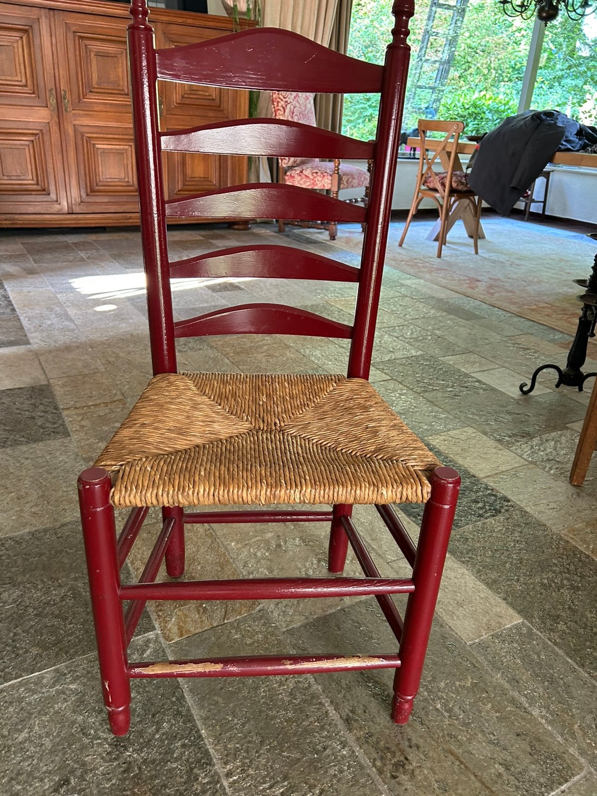 6 Houten stoelen met rieten zitting en 2x kruk bijpassend, Ophalen, Gebruikt, Vijf, Zes of meer stoelen, Rood