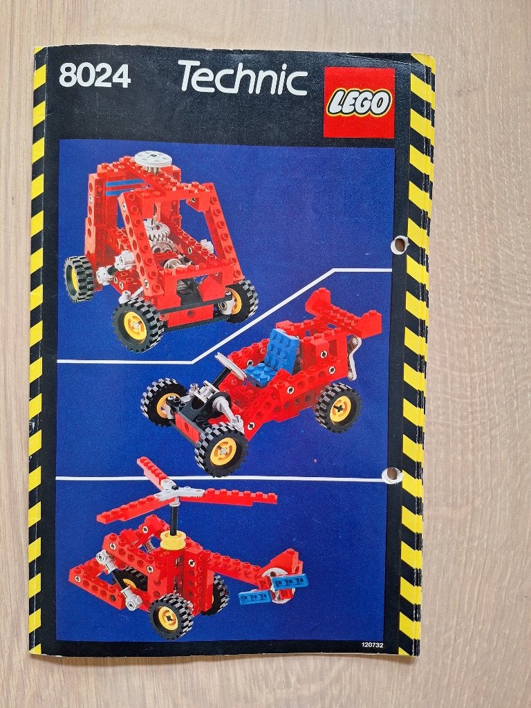 Lego Technic: 8024 Universal building set wagen, heli, race, Lego, Compleet, Ophalen of Verzenden, Zo goed als nieuw