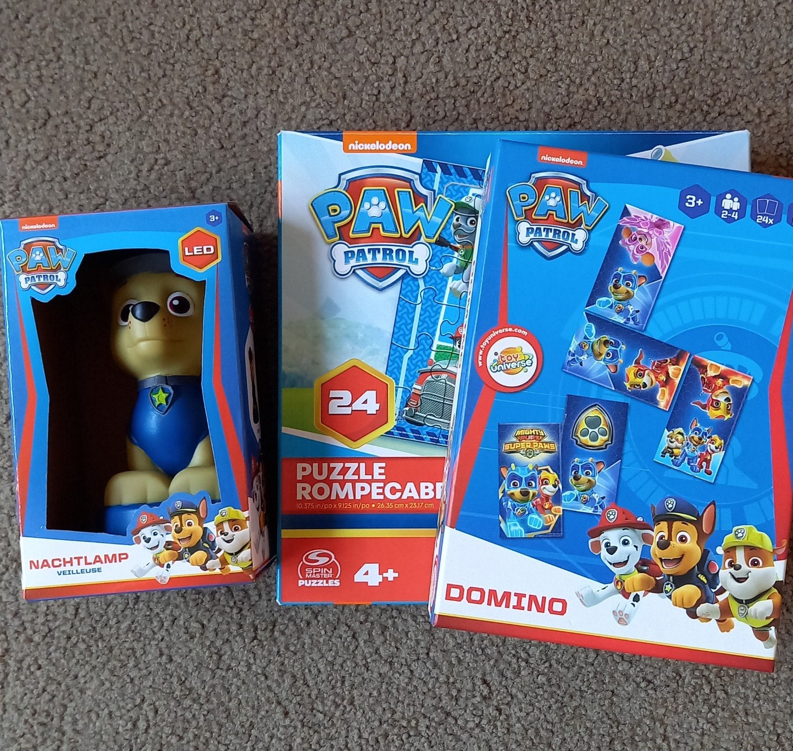 Paw Patrol set: Nachtlamp, Puzzel (24 stuks) en Domino, Ophalen, 10 tot 50 stukjes, Zo goed als nieuw