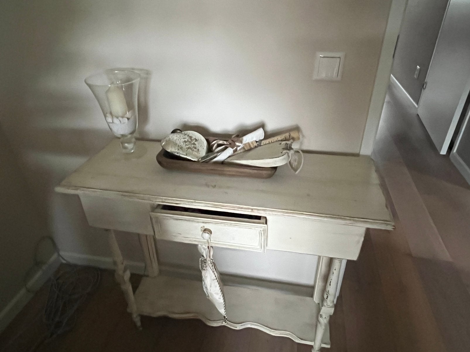 Mooie brocante sidetabel met lade, Ophalen, Gebruikt, 50 tot 100 cm, 25 tot 50 cm