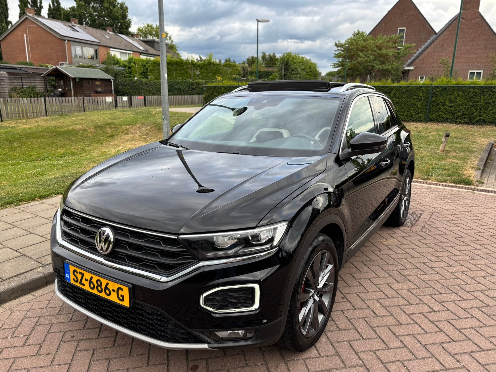 Volkswagen T-Roc 1.5 TSI | Panoramadak | Achteruitrijcamera, Auto's, Volkswagen, Particulier, T-Roc, ABS, Achteruitrijcamera, Airbags
