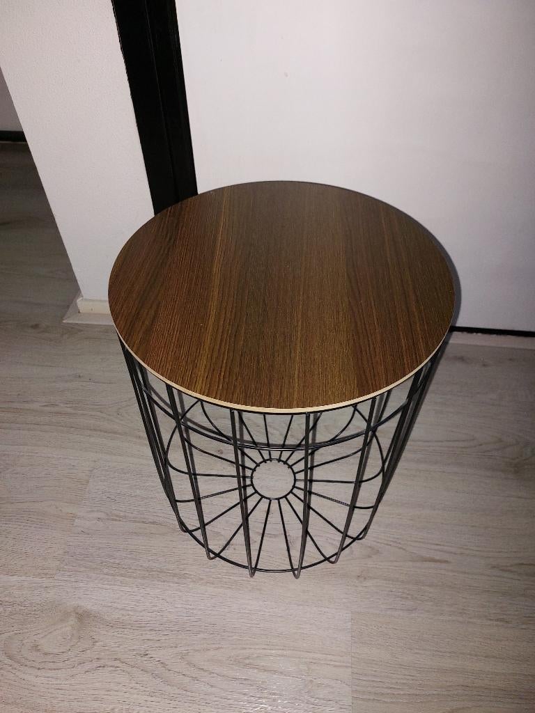 bijzet tafel ijzeren mand met deksel, Minder dan 55 cm, Metaal of Aluminium, Rond, Zo goed als nieuw