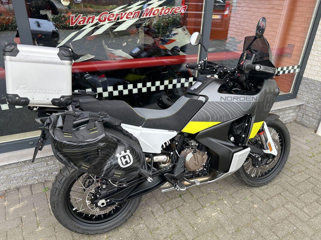 HUSQVARNA 901 NORDEN 2022, Bedrijf, Toermotor