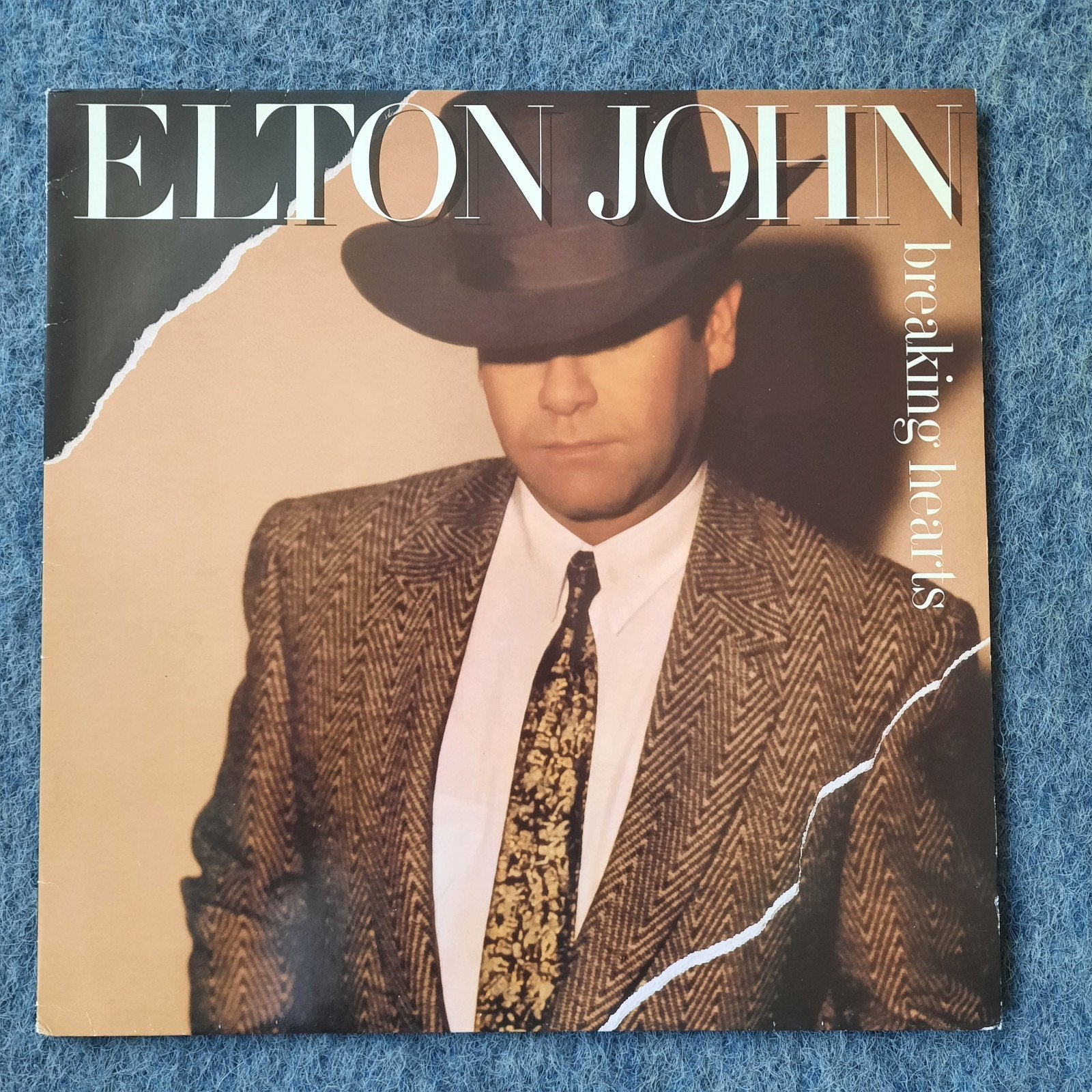 LP Elton John - Breaking Hearts, LP, Ophalen of Verzenden, Zo goed als nieuw, 12 inch