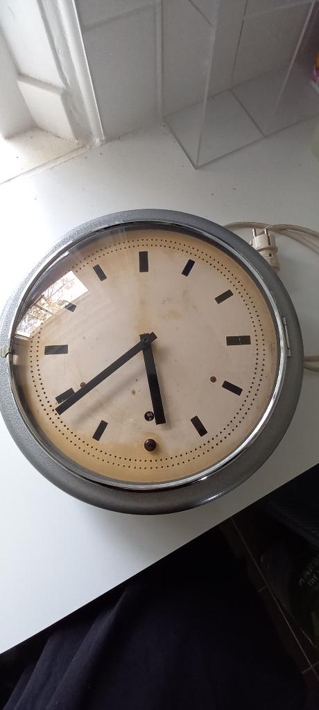 Industriële klok jaren 50-60, Antiek en Kunst, Antiek | Klokken, Ophalen