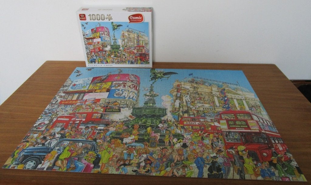 Nr.198: Puzzel van King 1000 stukjes Piccadilly Circus Carto, Hobby en Vrije tijd, Denksport en Puzzels, Zo goed als nieuw, Legpuzzel