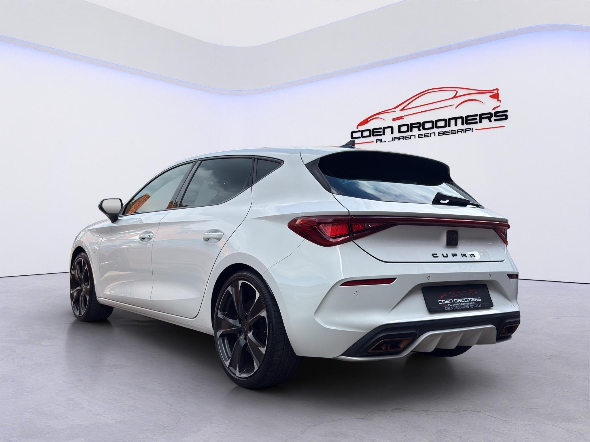 Cupra Leon 1.4 e-Hybrid VZ Performance /Apple & Android Carp, Auto's, Stof, 4 cilinders, Leon, Wit