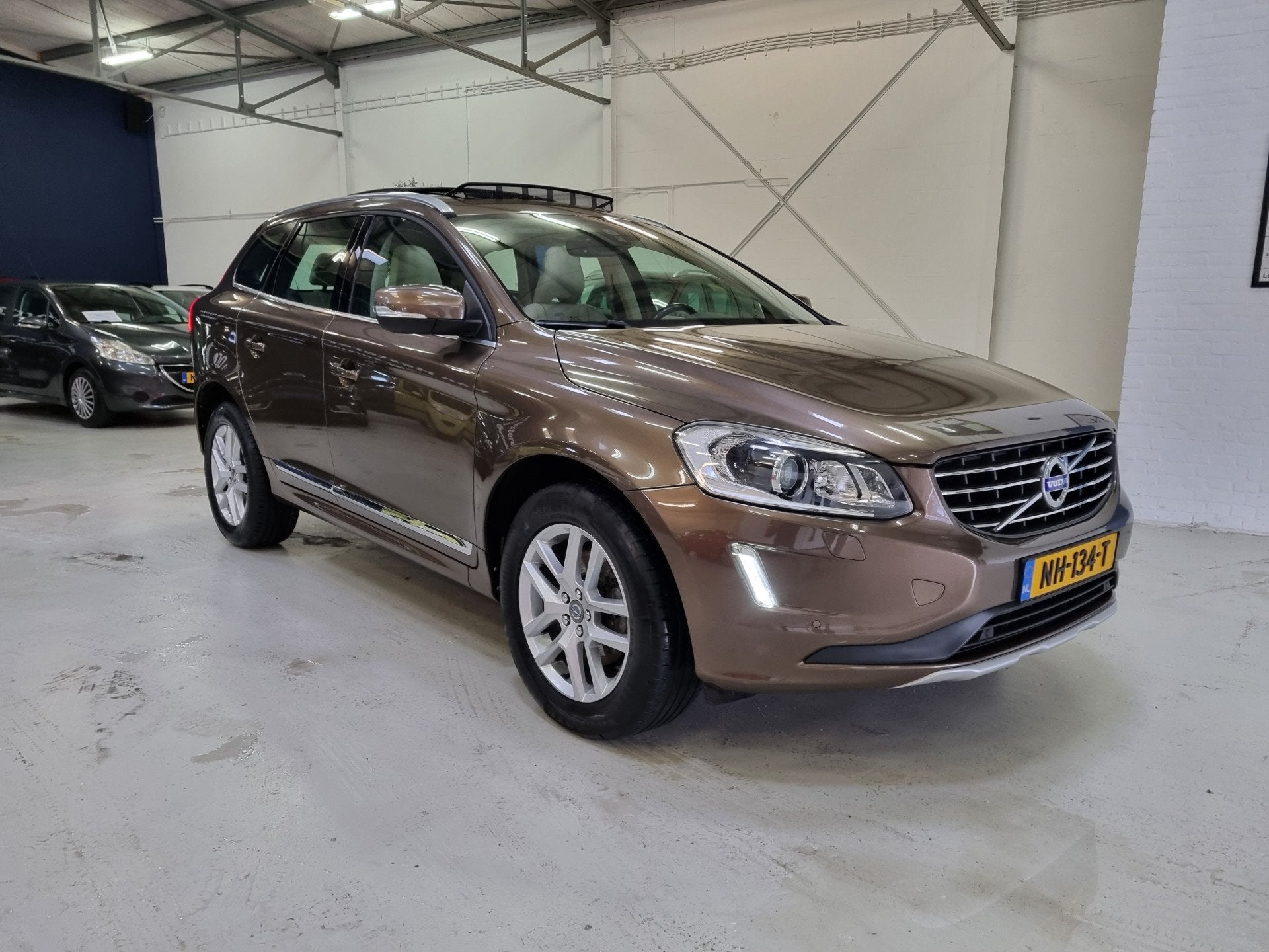 Volvo XC60 2.0 T5 FWD Polar+ ✅SUPER MOOI ✅GOED VEZORGD!, Auto's, Volvo, 15 km/l, Gebruikt, Euro 6, 4 cilinders