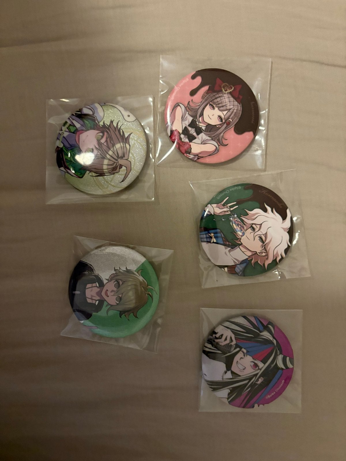 Danganronpa Buttons/Speldjes - Anime Collectibles, Verzamelen, Ophalen of Verzenden, Nieuw, Figuurtje, Speldje of Pin