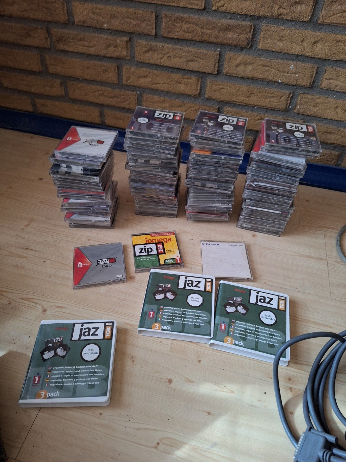 Enorme partij ZIP en JAZ disks, drives, SCSI kabels, Muziek en Instrumenten, Ophalen of Verzenden