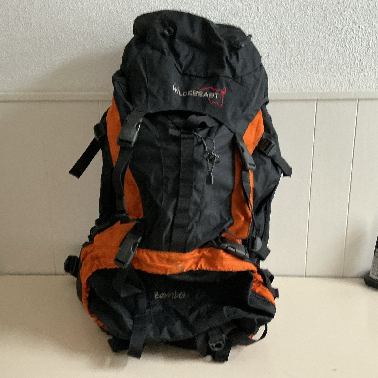 Wildebeast Zambezi 70 Trekking Rugzak - Zwart/Oranje, Overige merken, 40 cm of meer, Gebruikt, Ophalen of Verzenden