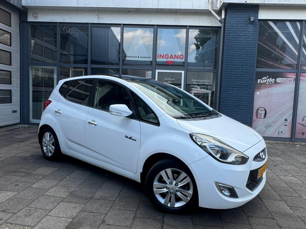 Hyundai IX20 1.4i i-Catcher | Clima | Camera | Navi | Pano, Voorwielaandrijving, Euro 5, Gebruikt, 1396 cc