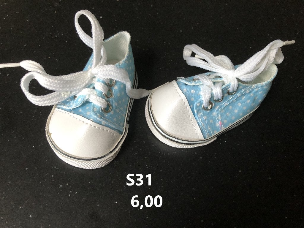 Poppenkleertjes baby born. Gympen. Opbrengst KiKa., Ophalen, Nieuw, Babypop