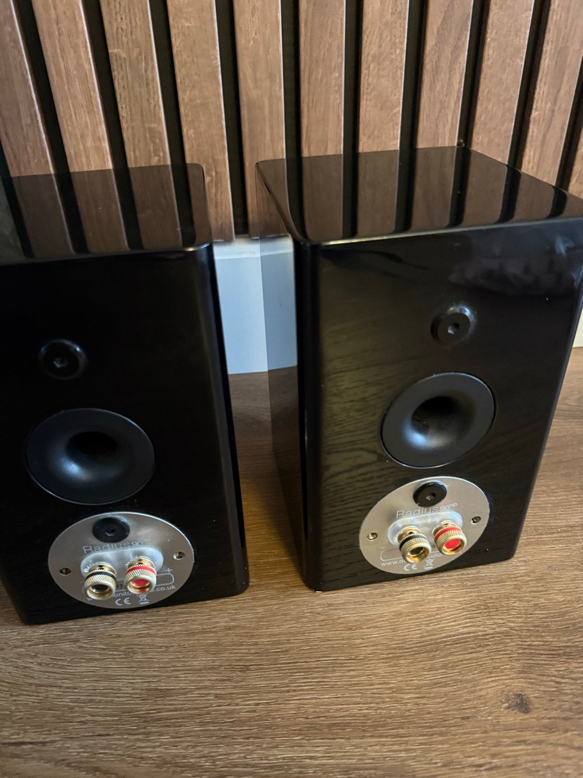 Monitor Audio Radius 90HD Speakerset (met ophangsysteem), Speakerset, Ophalen of Verzenden, Zo goed als nieuw, Monitor Audio