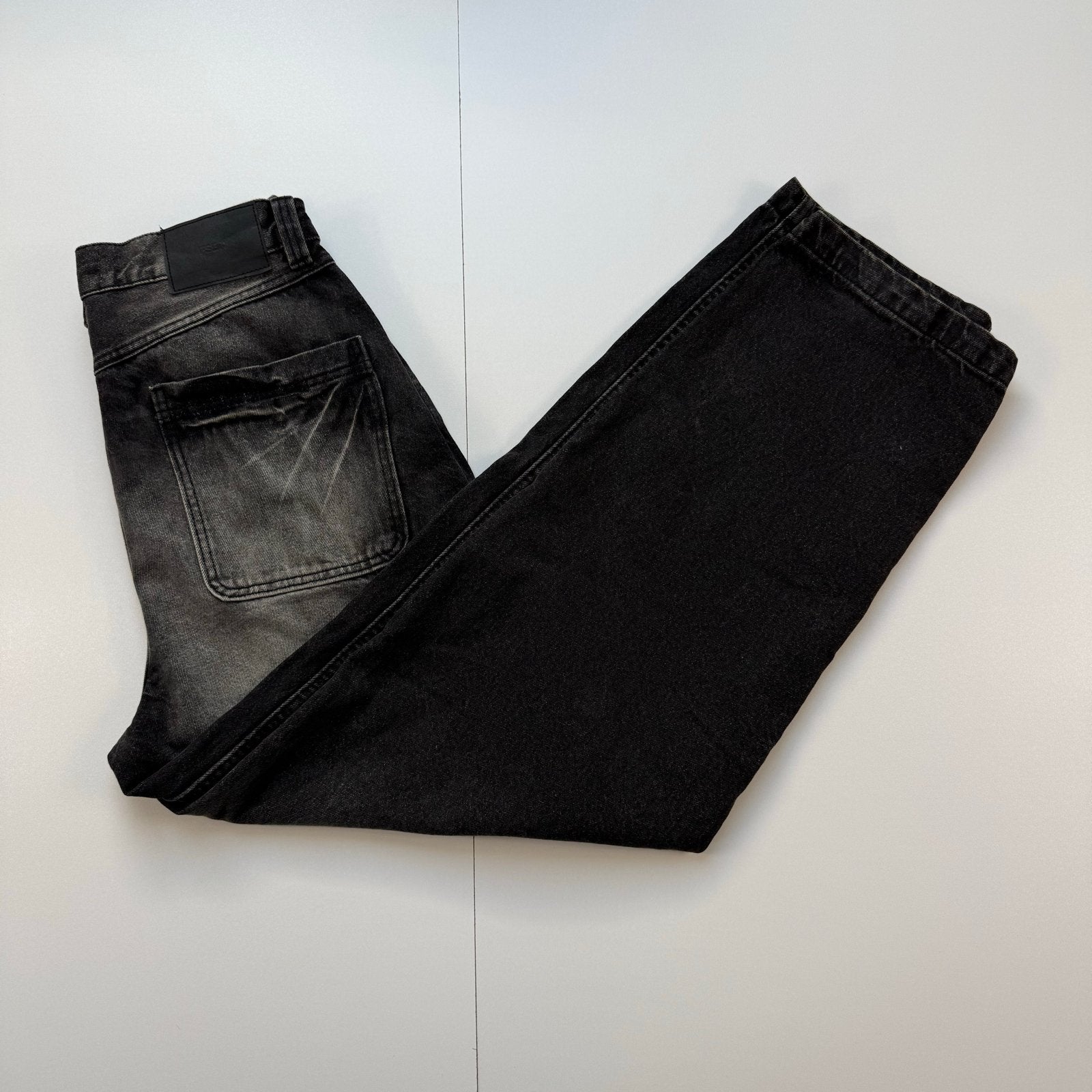 Bershka broek - Zwarte baggy jeans, Kleding | Dames, Maat 38/40 (M), Zwart, Ophalen of Verzenden, Zo goed als nieuw