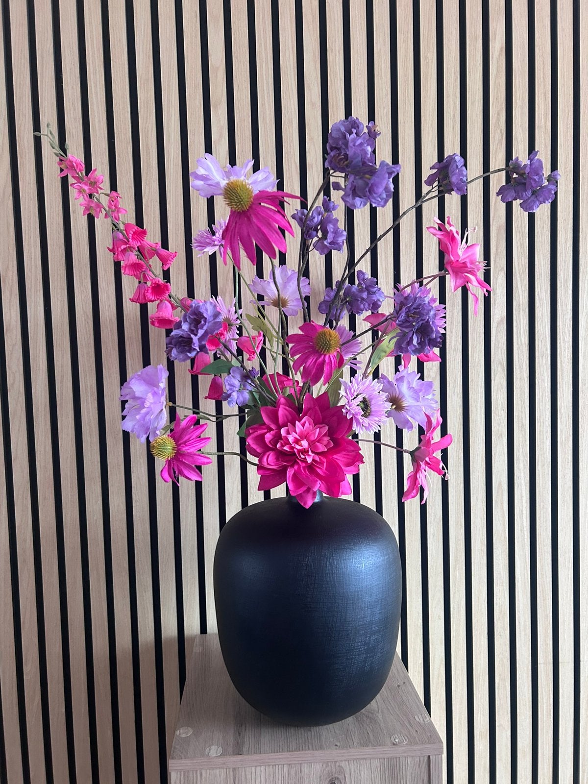 Zijden bloemenboeket met zwarte vaas, 70 cm, ., Nieuw, Ophalen of Verzenden