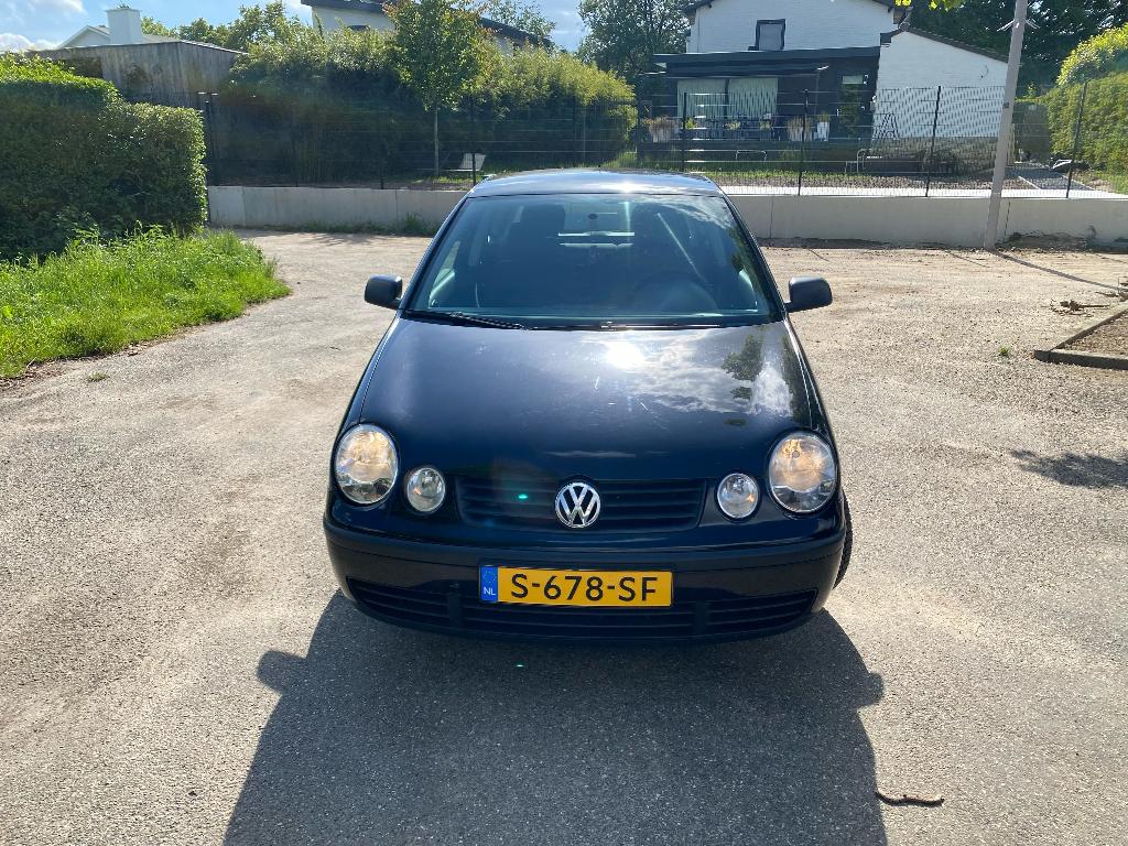 Volkswagen polo 9N 1.2, APK 05-05-2027, Auto's, Volkswagen, 983 kg, 1198 cc, Zwart, Handgeschakeld